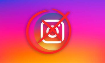 Logo Instagram recouvert d’une croix rouge symbolisant la suppression ou l’exclusion du compte