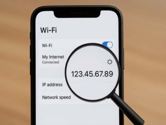 Smartphone affichant l’écran des paramètres Wi-Fi avec l’adresse IP visible, mise en évidence par une loupe ou un encadré pour attirer l’attention.