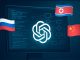 Écran d’ordinateur affichant du code et des flux de malware avec des drapeaux de Russie, Corée du Nord et Chine, symbole de la lutte d’OpenAI contre les cyberattaques via l’IA.